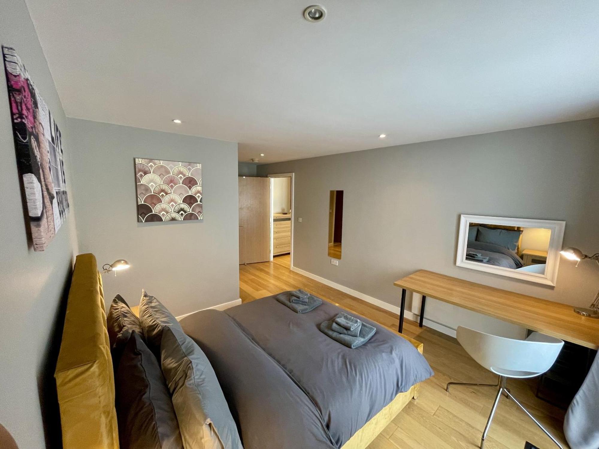 Stunning 2-Bed Town Centre Apartment - Hosted By Hutch Lifestyle Leamington Spa Exterior foto