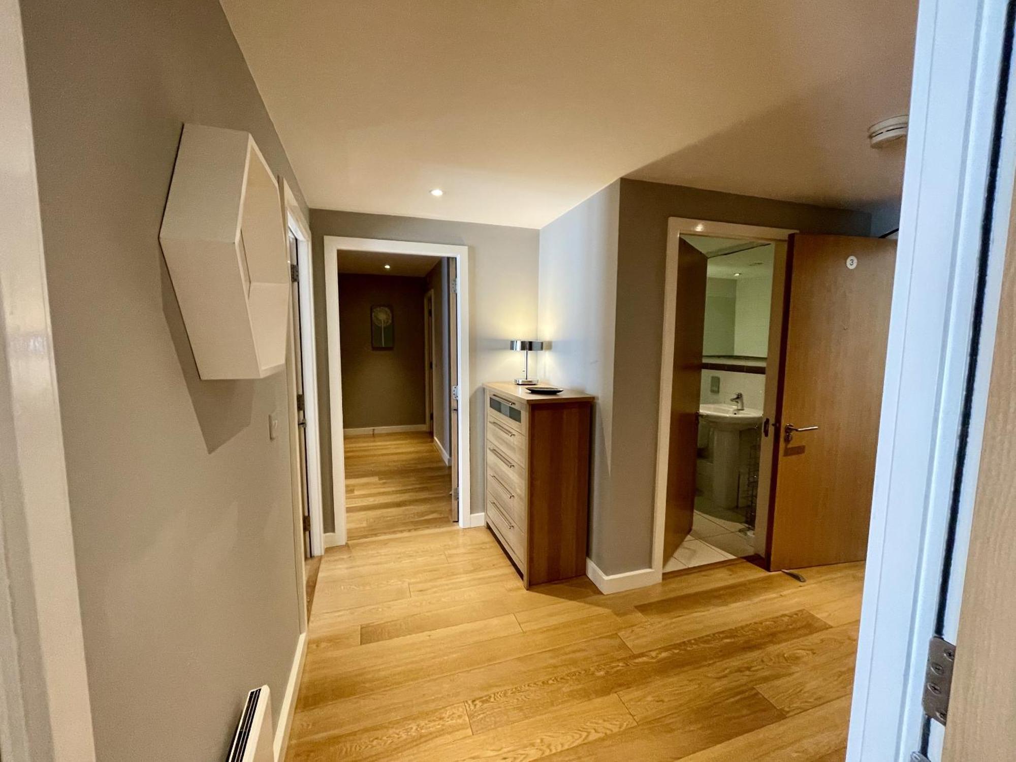 Stunning 2-Bed Town Centre Apartment - Hosted By Hutch Lifestyle Leamington Spa Exterior foto